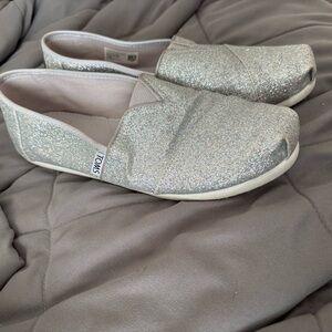 Toms Women's Sparkling Silver Flats